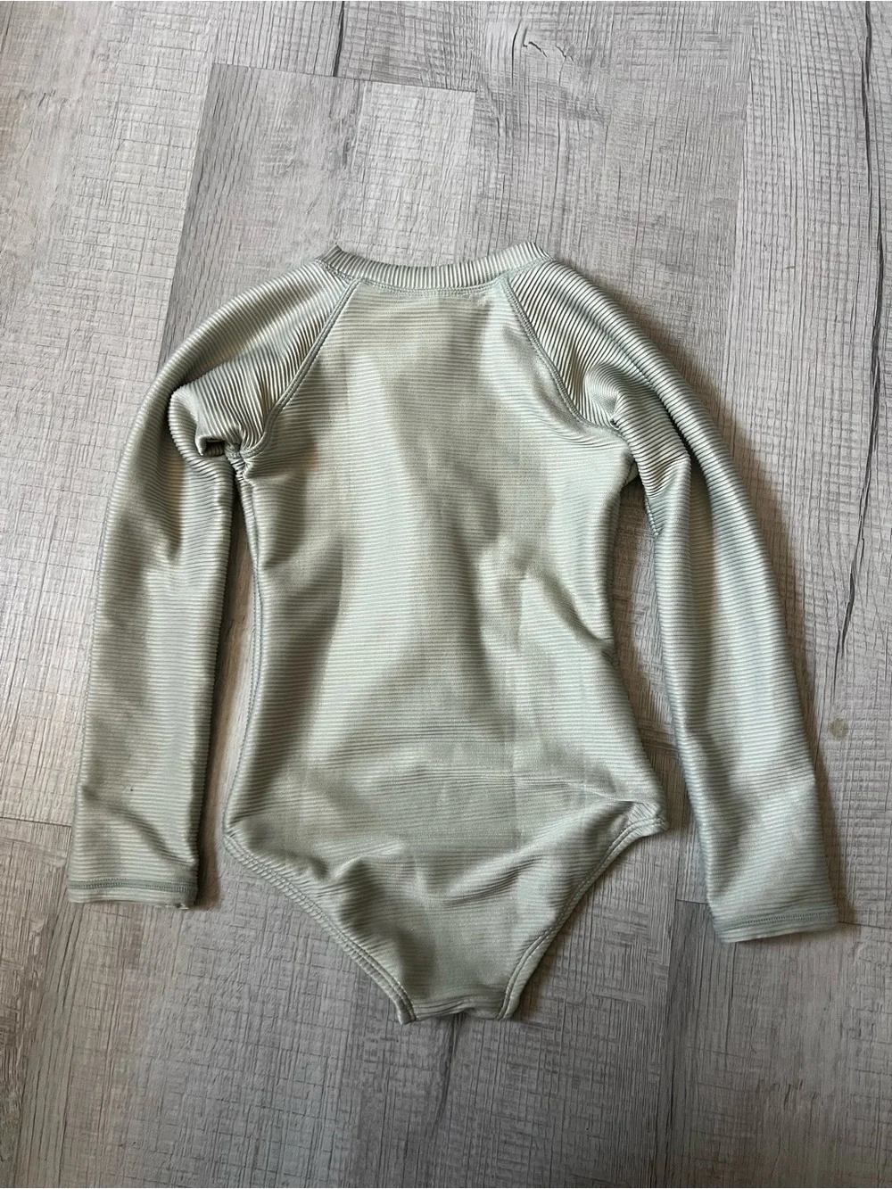 RYLEE + CRU Rashguard Ribbed Long Sleeve One-Piece Swimsuit in Sage Green 4-5Y